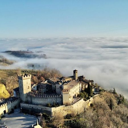 Ca' Del Passero B&B Vigoleno Buitenkant foto