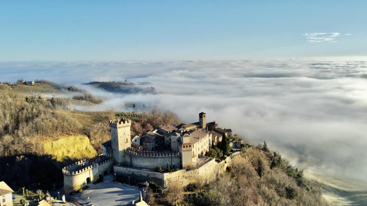 Ca' Del Passero B&B Vigoleno Buitenkant foto